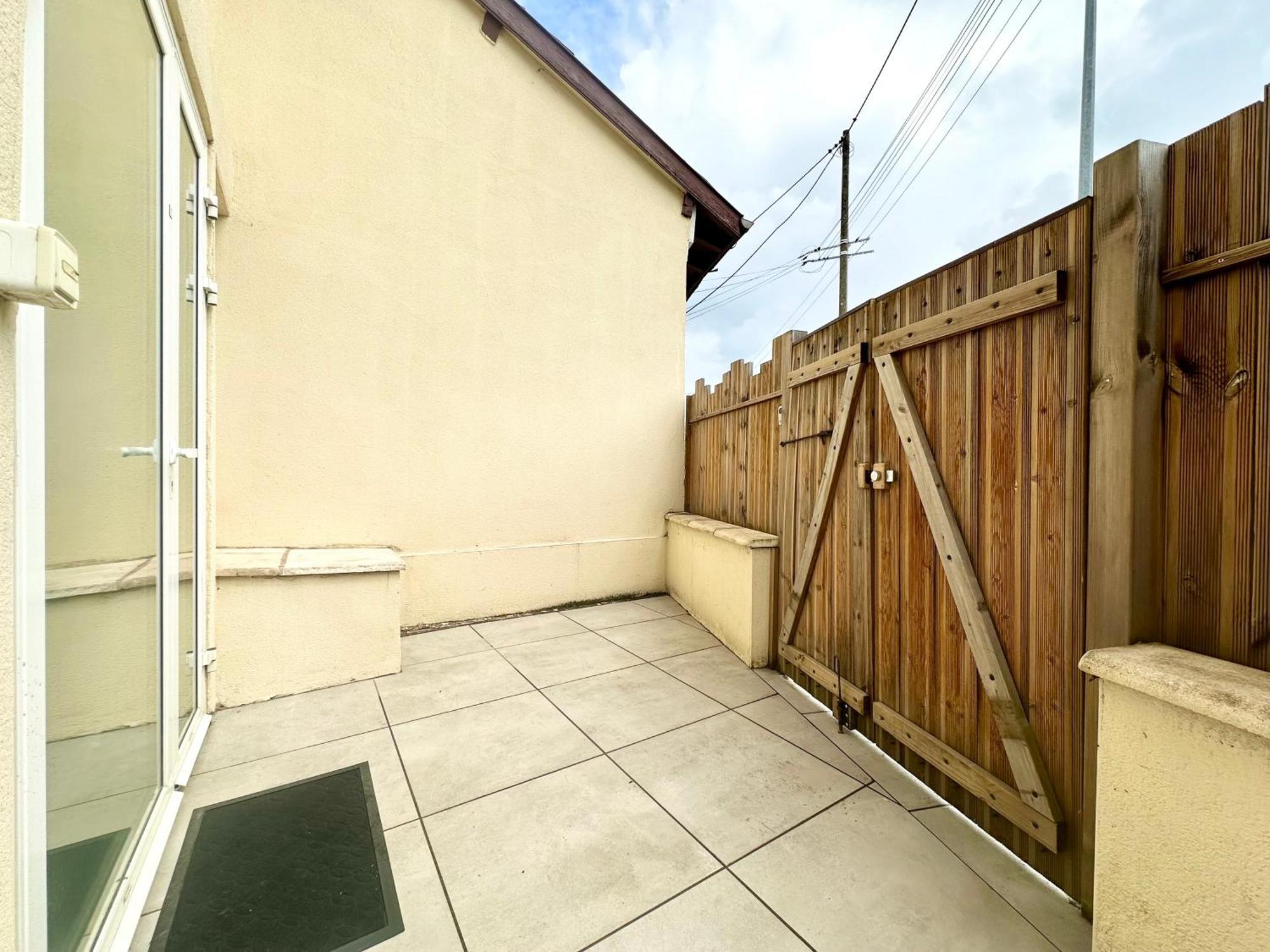 La Halte Ferroviaire Apartment *